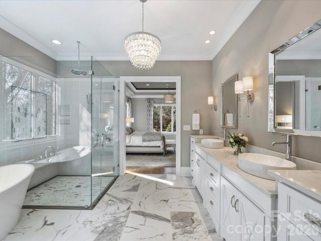 104 Crest Court, Matthews, NC 28104