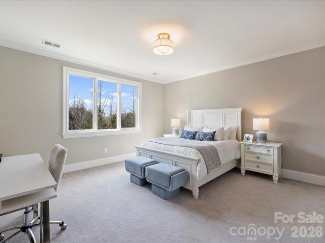 104 Crest Court, Matthews, NC 28104