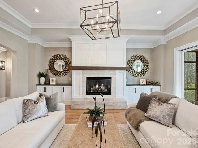 104 Crest Court, Matthews, NC 28104