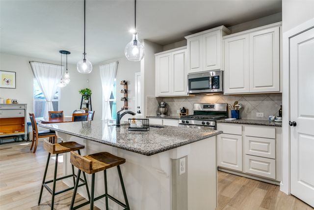 2208 Chebi Lane, Denton, TX 76209