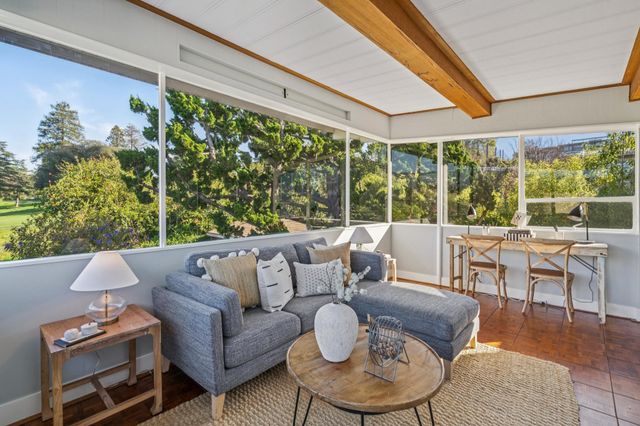 5460 Carlton St, Oakland, CA 94618