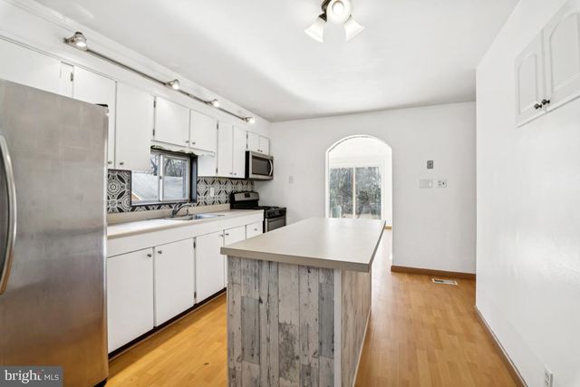 231 RIVERVIEW AVE, Dundalk, MD 21222