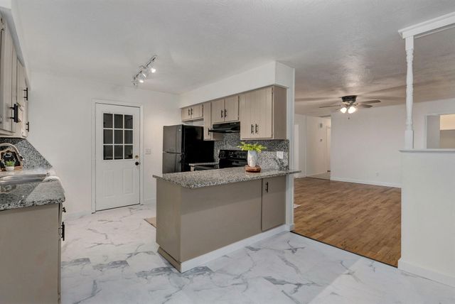 2550 S Fort Avenue, Springfield, MO 65807