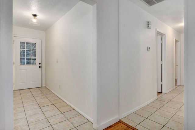 2550 S Fort Avenue, Springfield, MO 65807