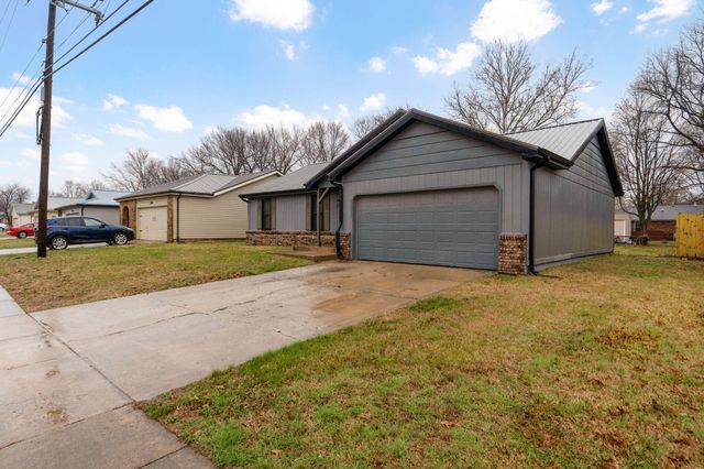2550 S Fort Avenue, Springfield, MO 65807
