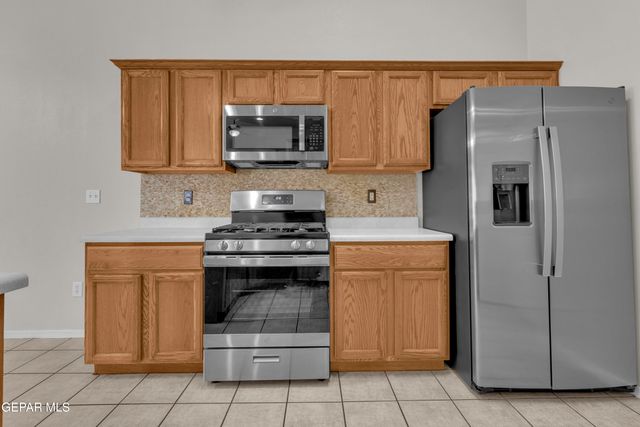 810 BONNIE Court, Sunland Park, NM 88063