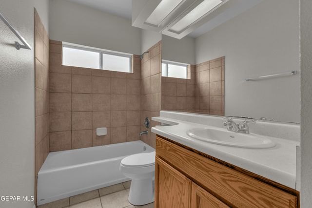 810 BONNIE Court, Sunland Park, NM 88063