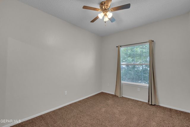 810 BONNIE Court, Sunland Park, NM 88063