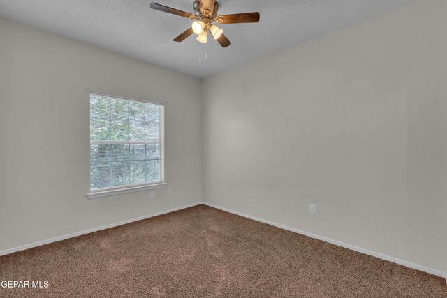 810 BONNIE Court, Sunland Park, NM 88063