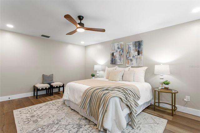 13305 GOLF CREST CIRCLE, Tampa, FL 33618