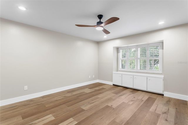 13305 GOLF CREST CIRCLE, Tampa, FL 33618