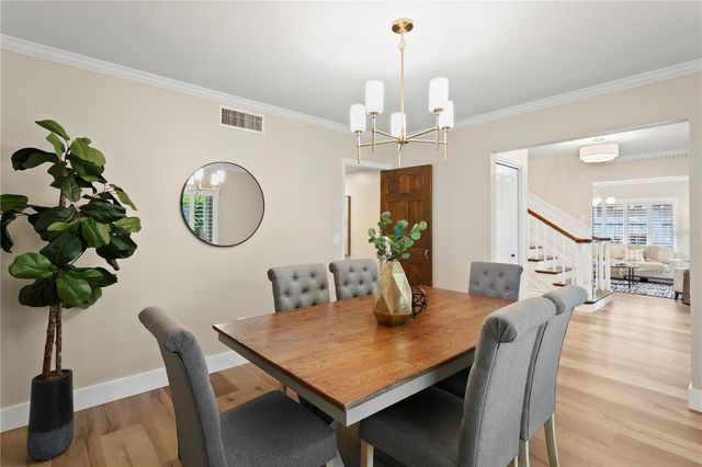 13305 GOLF CREST CIRCLE, Tampa, FL 33618