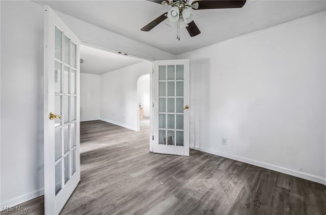 94 Beechwood Drive, Youngstown, OH 44512