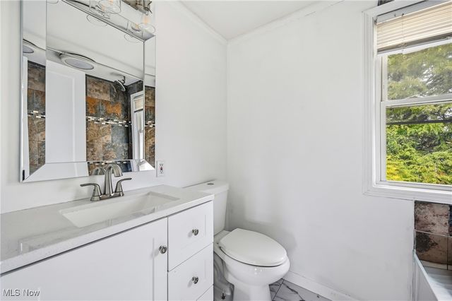 94 Beechwood Drive, Youngstown, OH 44512