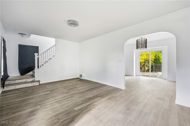 94 Beechwood Drive, Youngstown, OH 44512