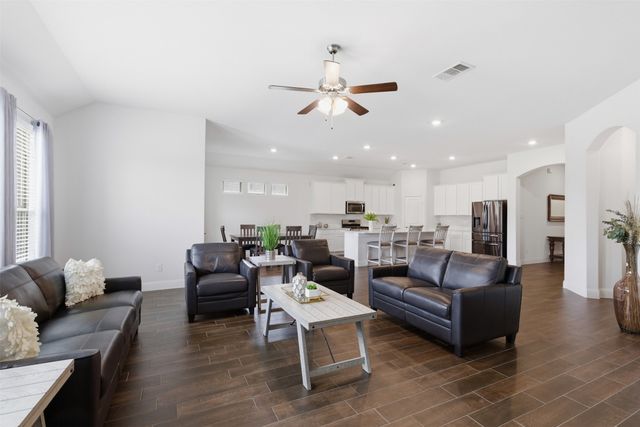 10109 Table Bluff Street, Aubrey, TX 76227