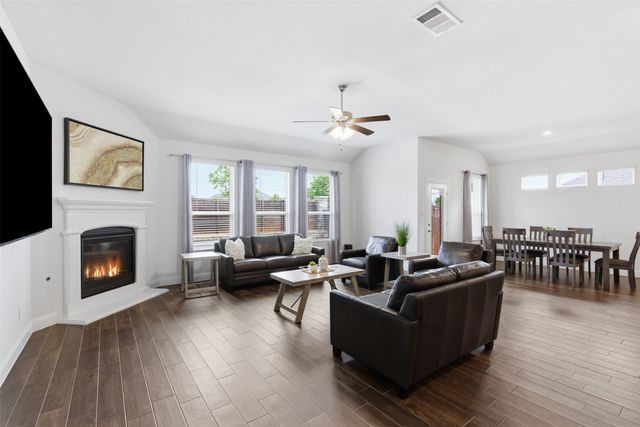 10109 Table Bluff Street, Aubrey, TX 76227