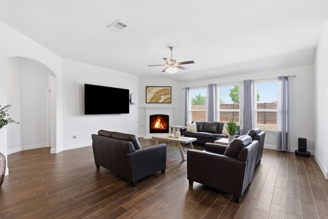 10109 Table Bluff Street, Aubrey, TX 76227