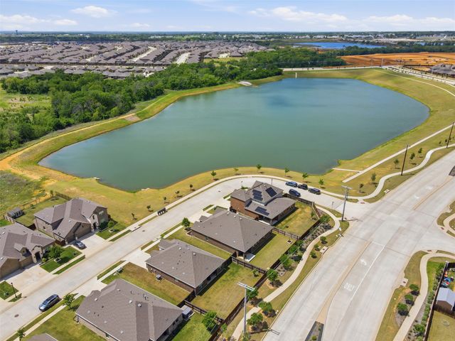 10109 Table Bluff Street, Aubrey, TX 76227