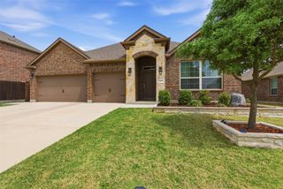 10109 Table Bluff Street, Aubrey, TX 76227