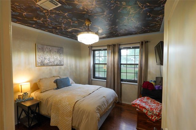 491 32505 Road, Paris, TX 75460