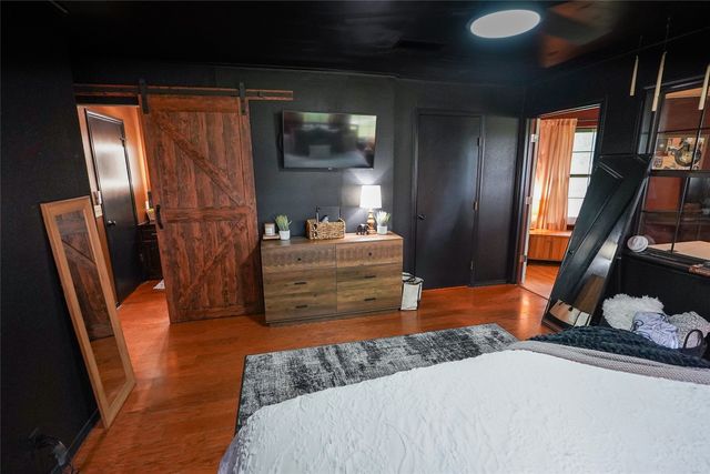 491 32505 Road, Paris, TX 75460