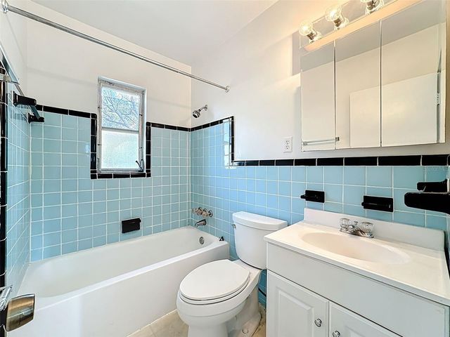 1803 46TH AVE DRIVE W, Bradenton, FL 34207