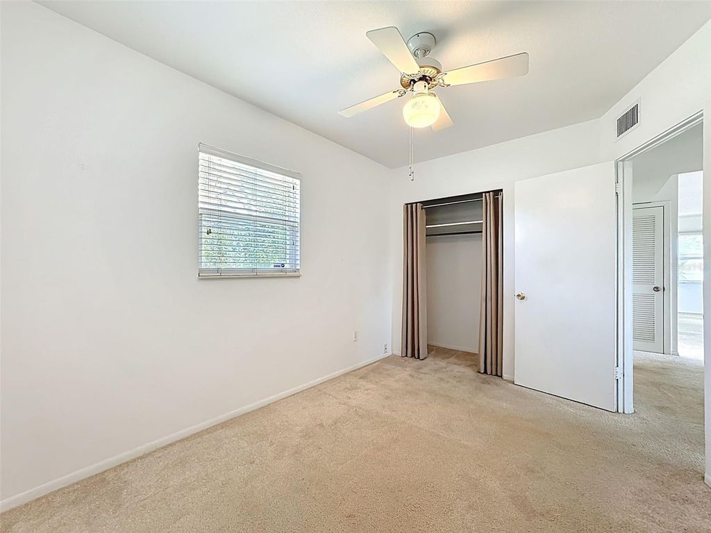 Image 16 of property listing at 1803 46TH AVE DRIVE W, Bradenton, FL 34207