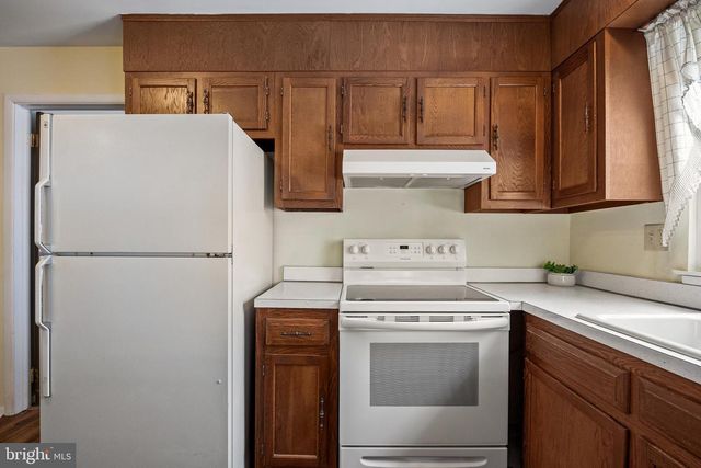 77 SHEFFIELD PL, Southampton, NJ 08088