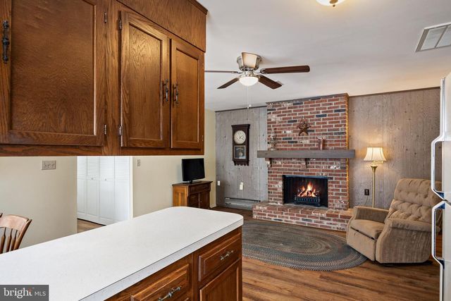 77 SHEFFIELD PL, Southampton, NJ 08088