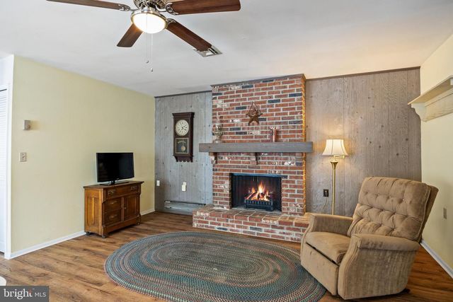 77 SHEFFIELD PL, Southampton, NJ 08088