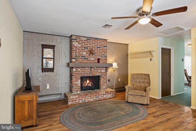 77 SHEFFIELD PL, Southampton, NJ 08088