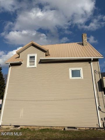 565 W Fremont Street, Fostoria, OH 44830