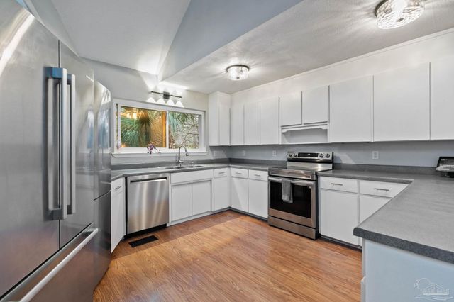 11424 High Springs Rd, Pensacola, FL 32534