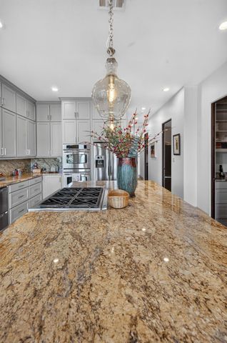 28560 Oaks On The Water, Montgomery, TX 77356