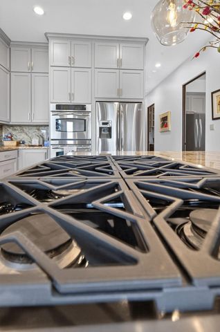28560 Oaks On The Water, Montgomery, TX 77356