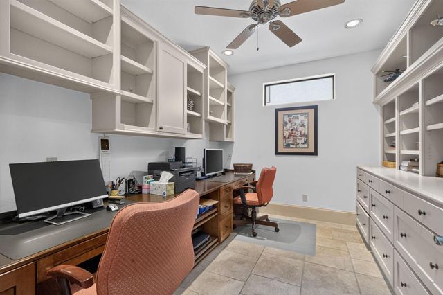 28560 Oaks On The Water, Montgomery, TX 77356