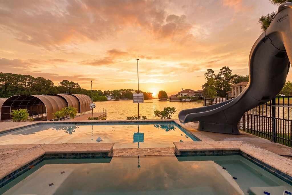 28560 Oaks On The Water, Montgomery, TX 77356