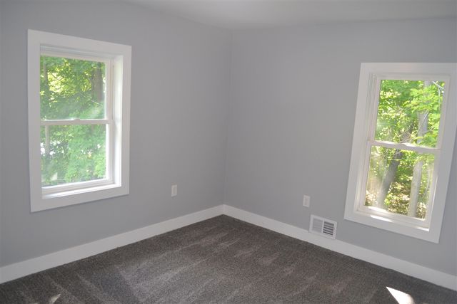 5581 E Main Street, Kalamazoo, MI 49048