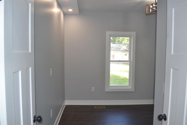 5581 E Main Street, Kalamazoo, MI 49048