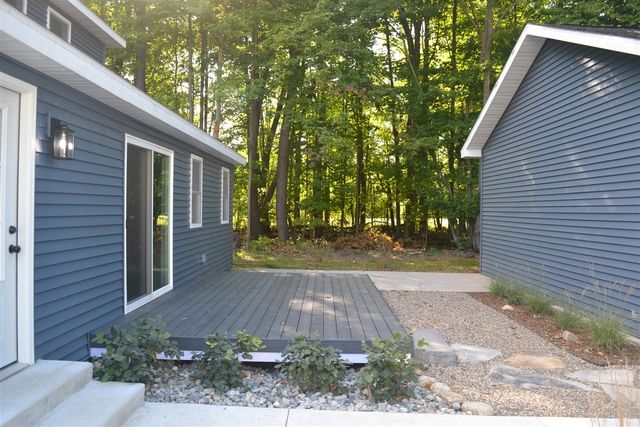 5581 E Main Street, Kalamazoo, MI 49048