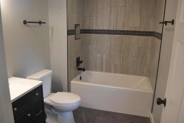 5581 E Main Street, Kalamazoo, MI 49048