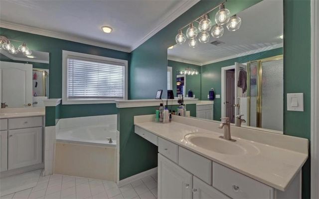 6332 Chestnut Hill Road, Flowery Branch, GA 30542