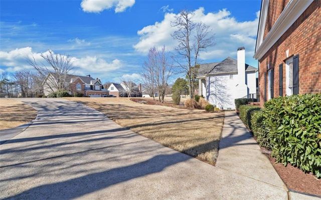 6332 Chestnut Hill Road, Flowery Branch, GA 30542
