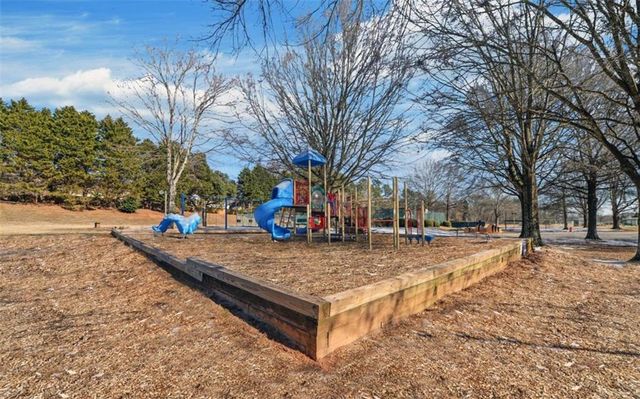 6332 Chestnut Hill Road, Flowery Branch, GA 30542