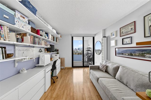 9 Island Ave 1906, Miami Beach, FL 33139