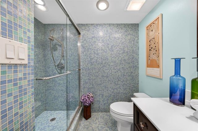 9 Island Ave 1906, Miami Beach, FL 33139