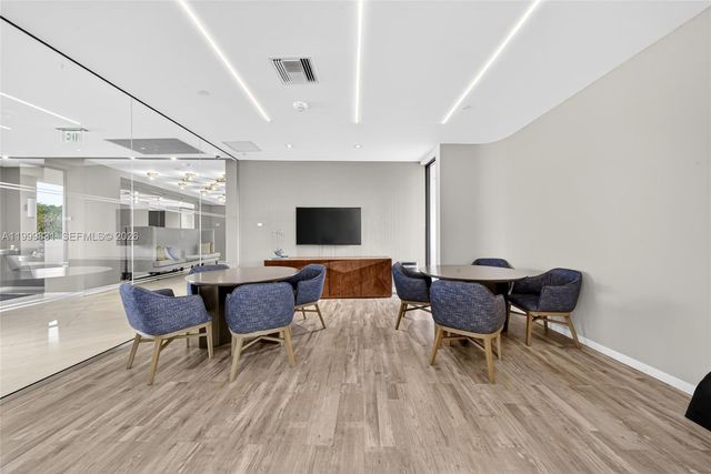 9 Island Ave 1906, Miami Beach, FL 33139