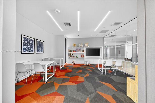 9 Island Ave 1906, Miami Beach, FL 33139