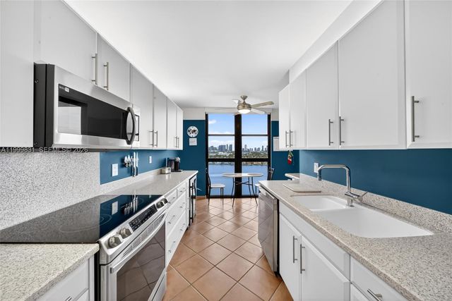 9 Island Ave 1906, Miami Beach, FL 33139
